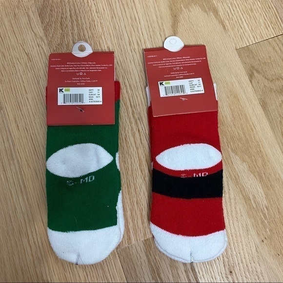 Kids Christmas Sock Bundle NWT Santa Clause Red Green Youth Holiday - Picture 2 of 2
